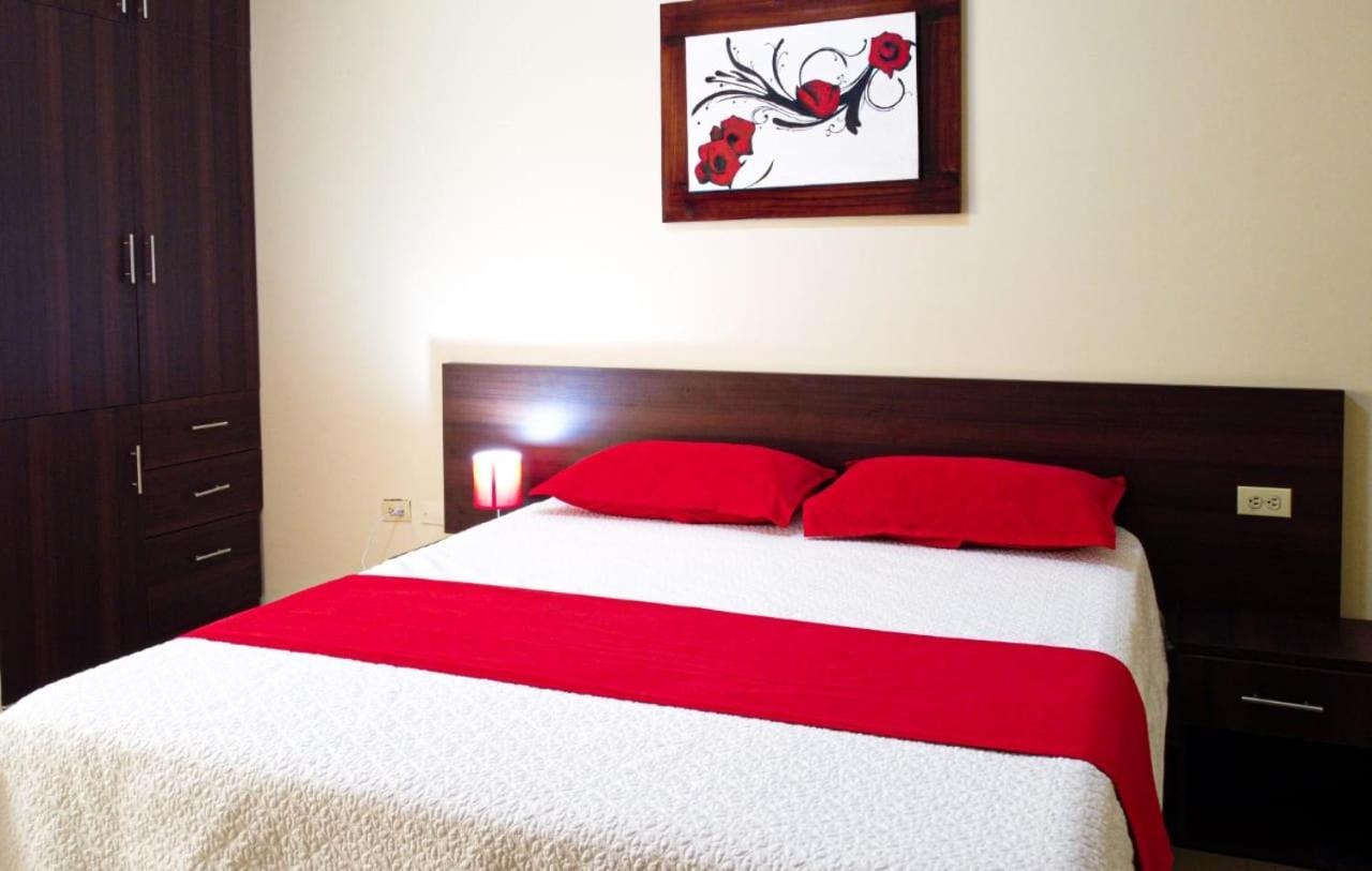 Hotel Pikeiro Blue Манта Екстериор снимка
