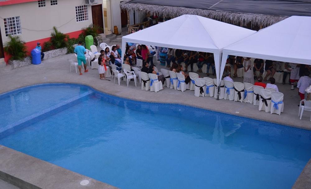 Hotel Pikeiro Blue Манта Екстериор снимка