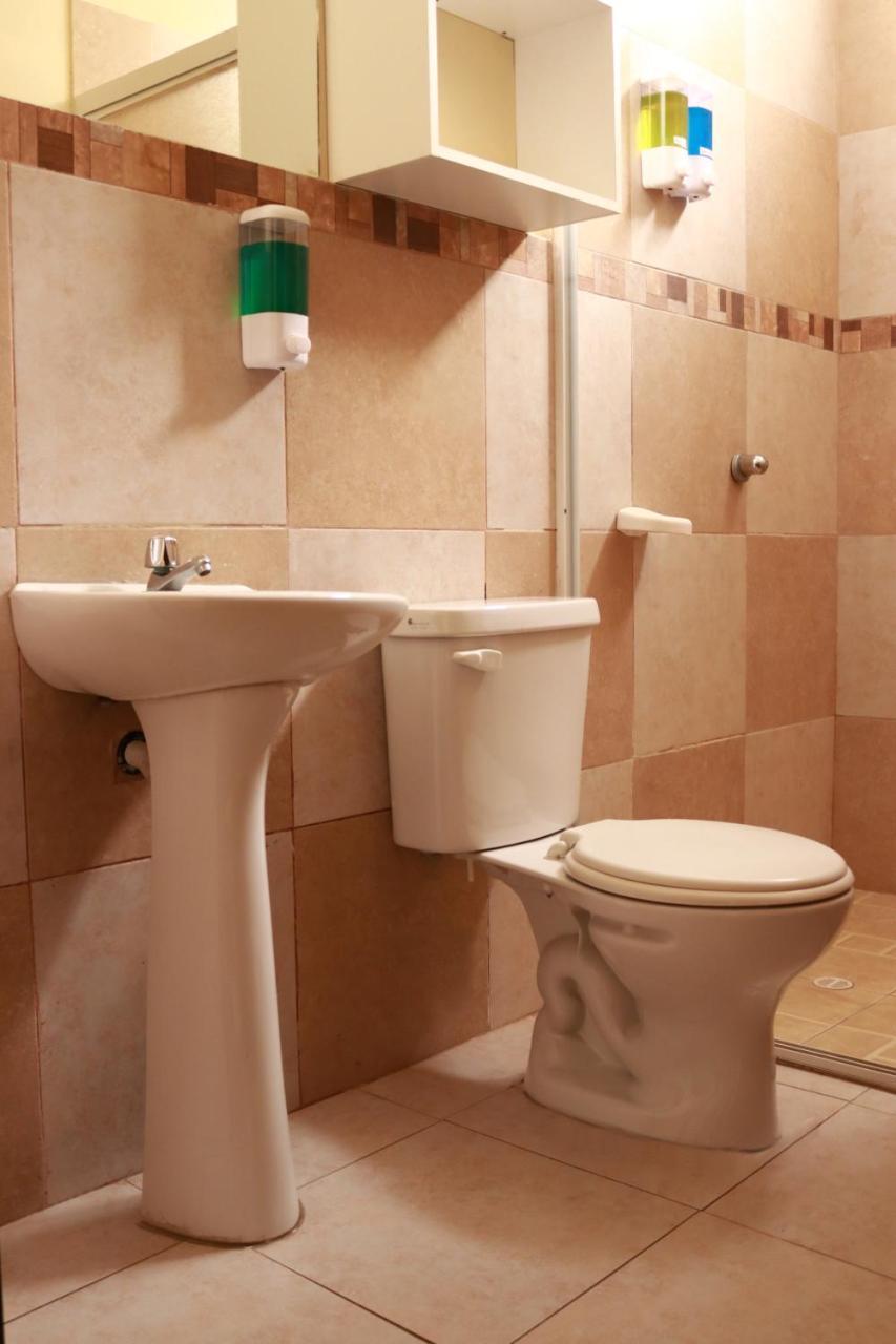 Hotel Pikeiro Blue Манта Екстериор снимка